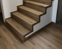  Vinylove schody bez nosu BUKOMA dub Natur